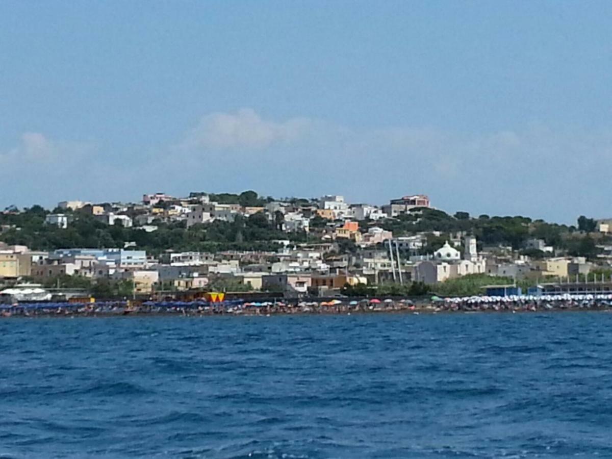 Casa Geltrude Al Porto Villa Procida Kültér fotó